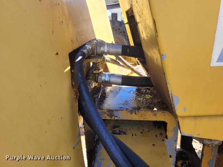 image for item BY9461 Ray Go Rascal 400  single drum vibratory roller