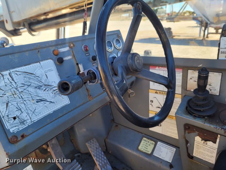 image for item BY9462 Terex TH1056C  telehandler