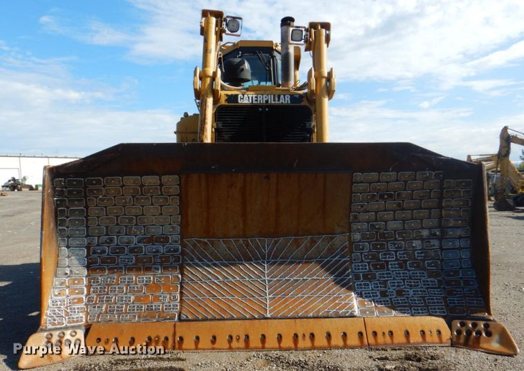 image for item DG1854 1999 Caterpillar D9R  dozer