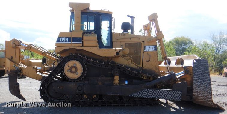 image for item DG1854 1999 Caterpillar D9R  dozer
