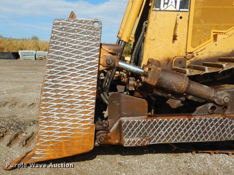 image for item DG1854 1999 Caterpillar D9R  dozer