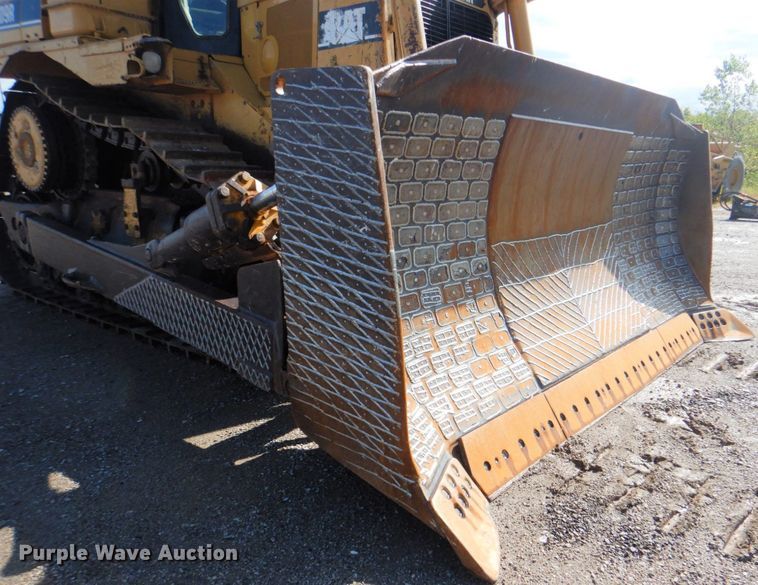 image for item DG1854 1999 Caterpillar D9R  dozer