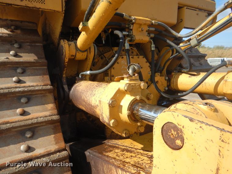 image for item DG1854 1999 Caterpillar D9R  dozer