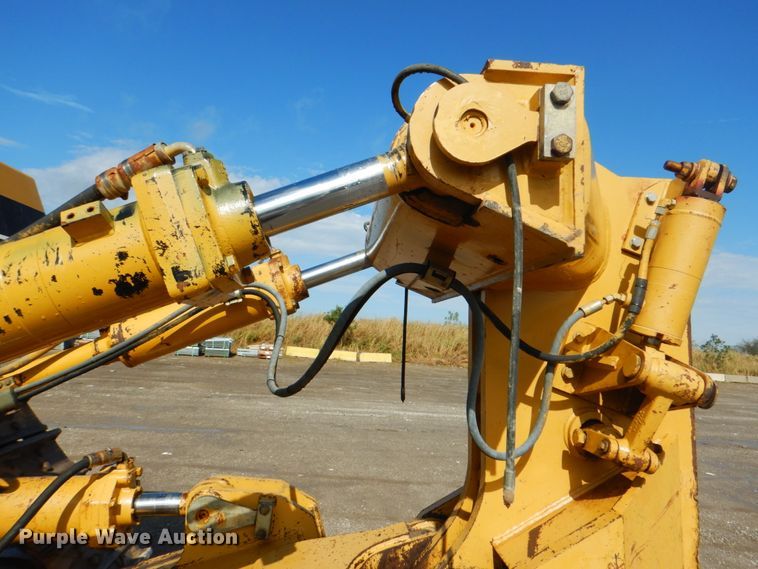 image for item DG1854 1999 Caterpillar D9R  dozer