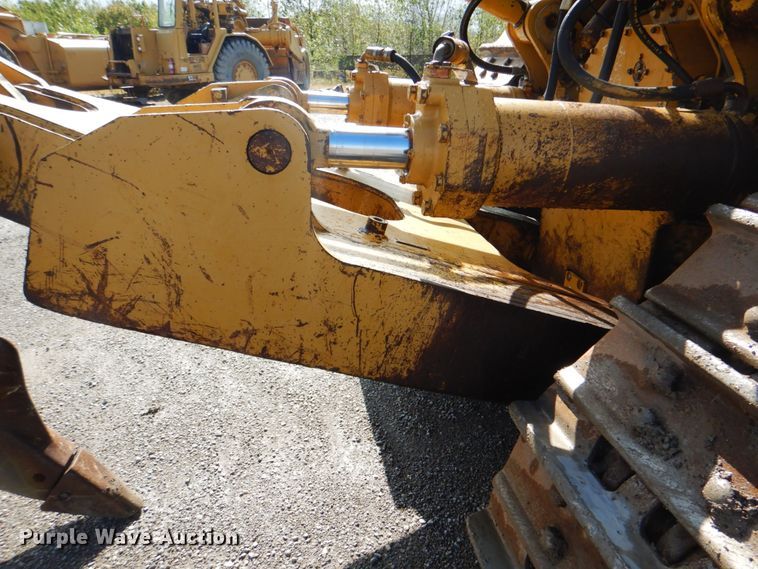 image for item DG1854 1999 Caterpillar D9R  dozer