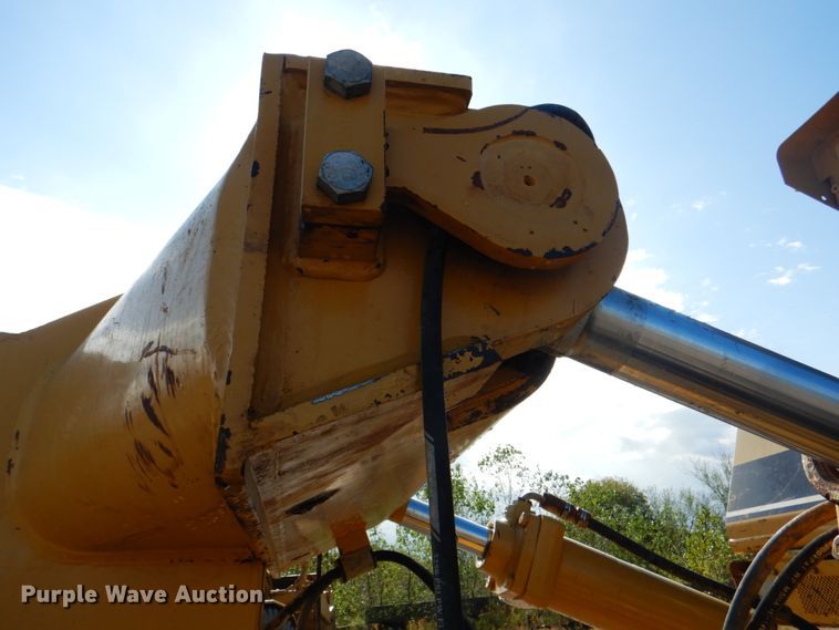 image for item DG1854 1999 Caterpillar D9R  dozer