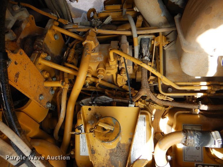 image for item DG1854 1999 Caterpillar D9R  dozer