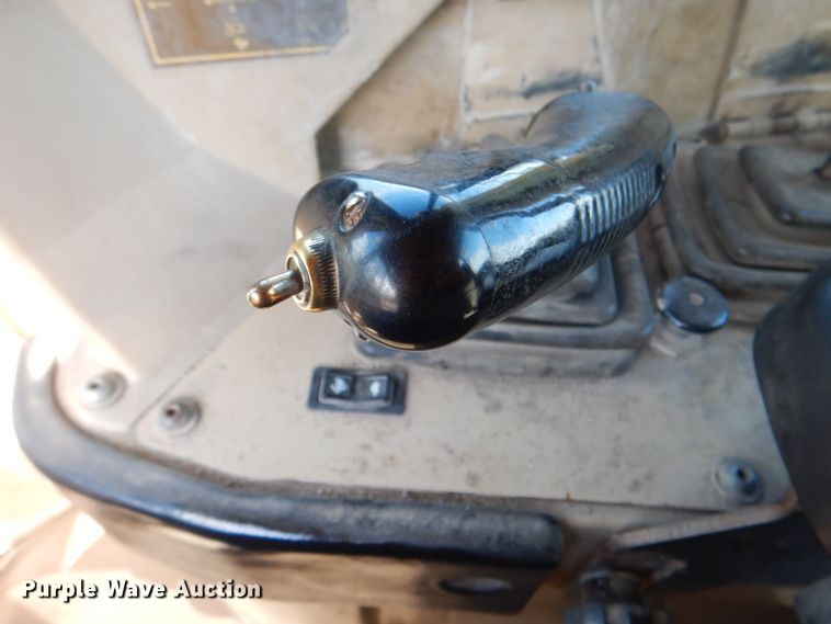 image for item DG1854 1999 Caterpillar D9R  dozer