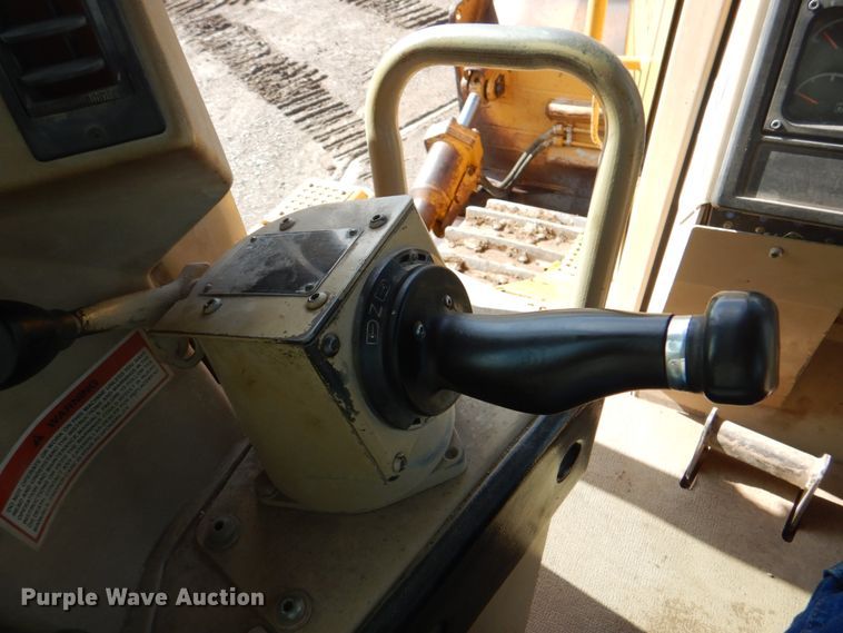 image for item DG1854 1999 Caterpillar D9R  dozer