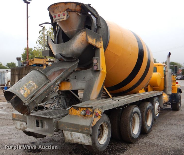 image for item DG1874 2000 Mack R690S  ready mix truck