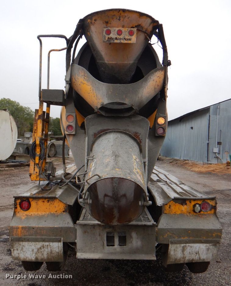 image for item DG1874 2000 Mack R690S  ready mix truck