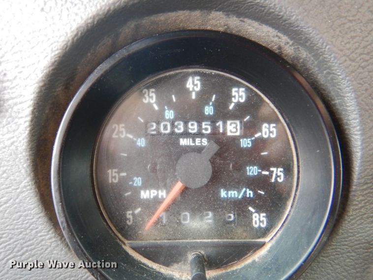 image for item DG1874 2000 Mack R690S  ready mix truck