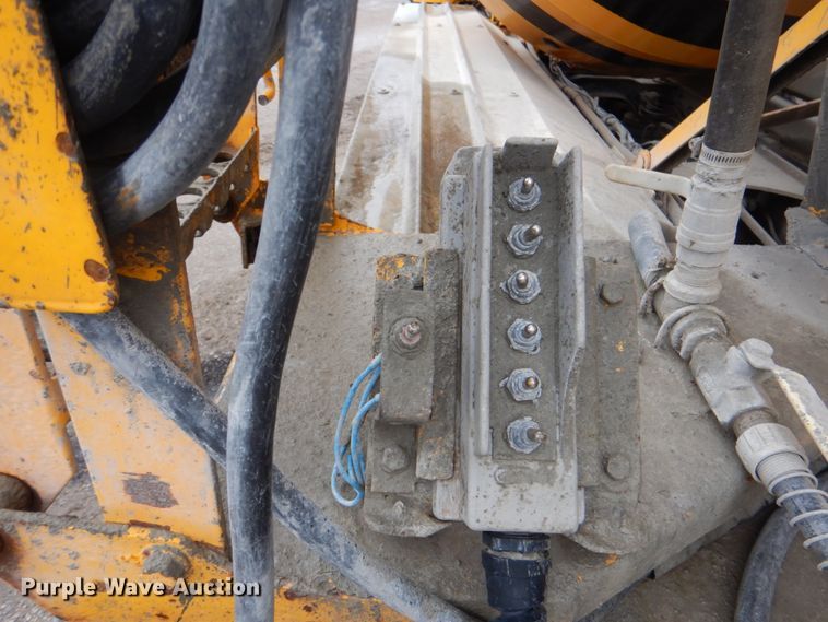 image for item DG1874 2000 Mack R690S  ready mix truck