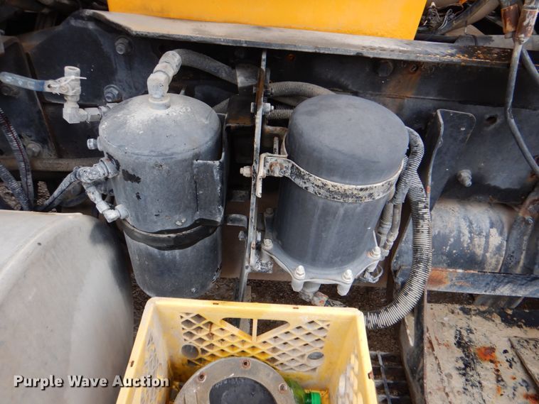 image for item DG1874 2000 Mack R690S  ready mix truck