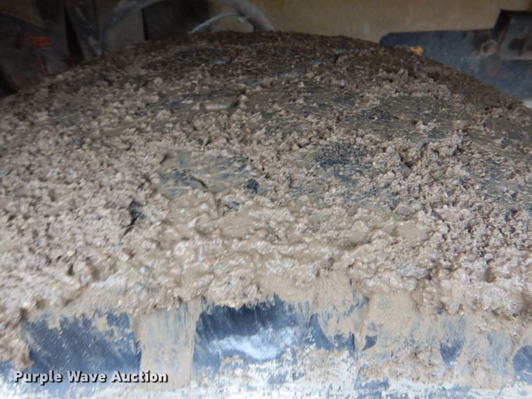 image for item DG1874 2000 Mack R690S  ready mix truck