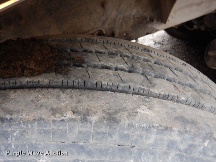 image for item DG1874 2000 Mack R690S  ready mix truck