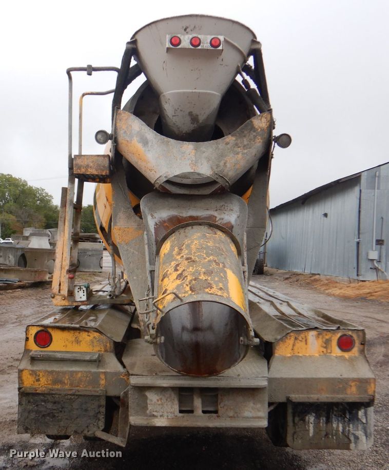 image for item DG1875 1998 Mack RD960S  ready mix truck