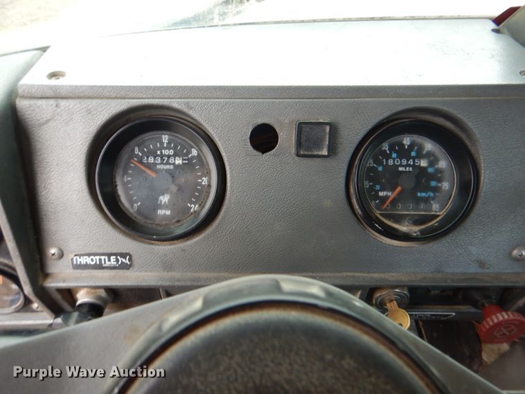 image for item DG1875 1998 Mack RD960S  ready mix truck