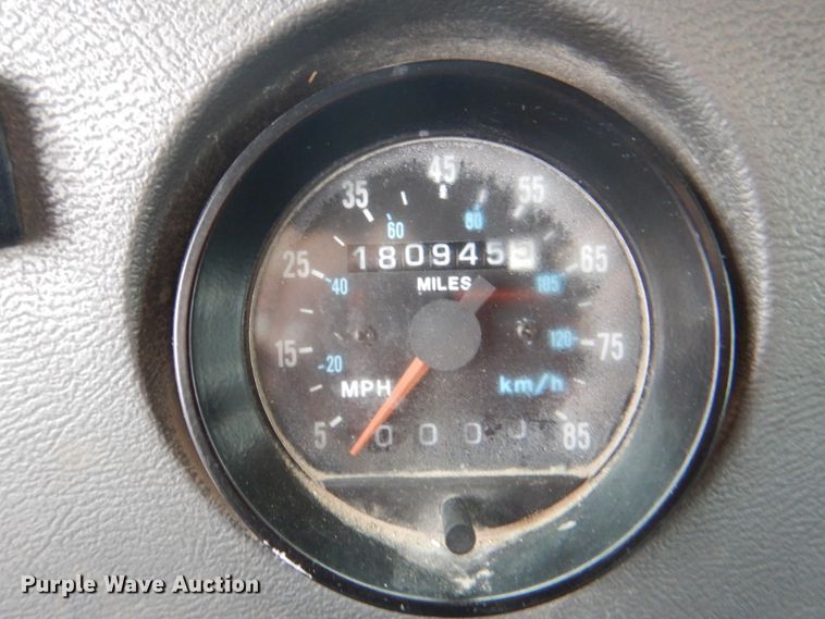 image for item DG1875 1998 Mack RD960S  ready mix truck