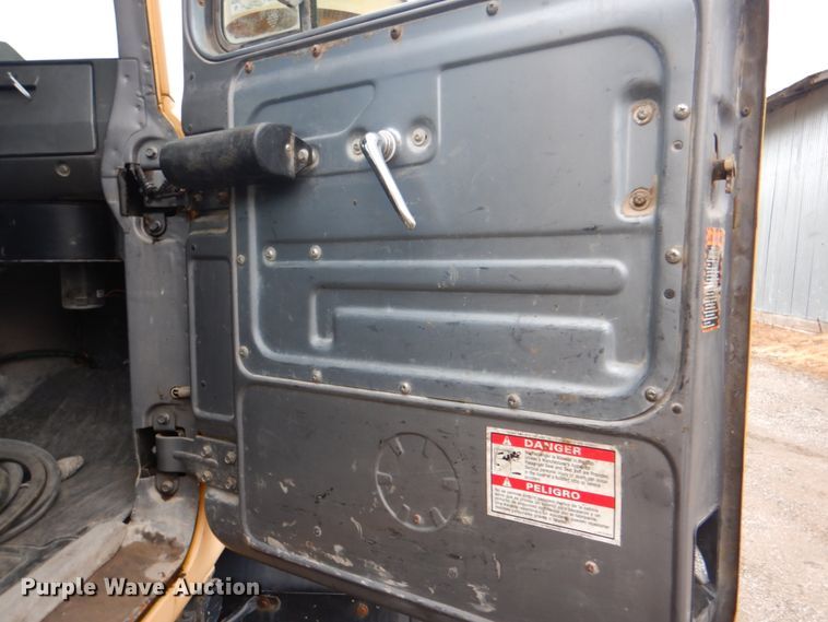 image for item DG1875 1998 Mack RD960S  ready mix truck