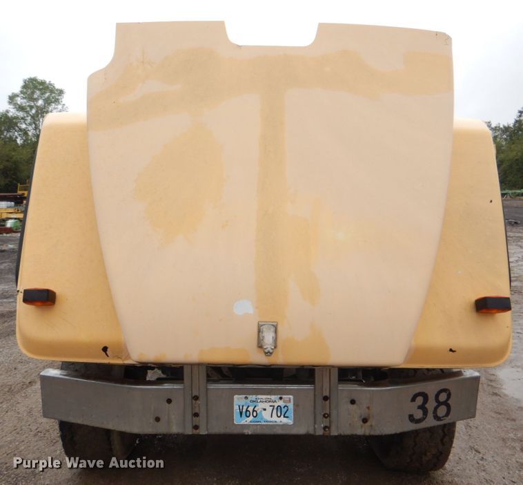 image for item DG1875 1998 Mack RD960S  ready mix truck