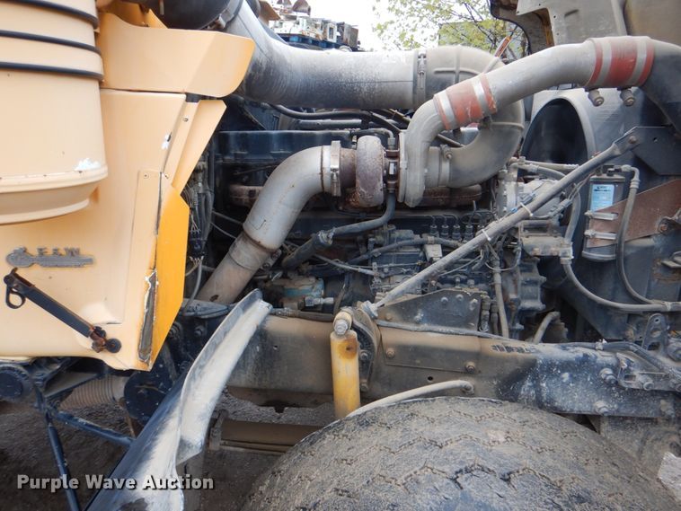 image for item DG1875 1998 Mack RD960S  ready mix truck