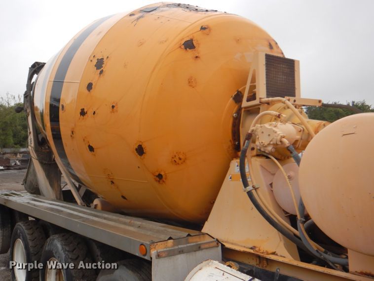 image for item DG1875 1998 Mack RD960S  ready mix truck