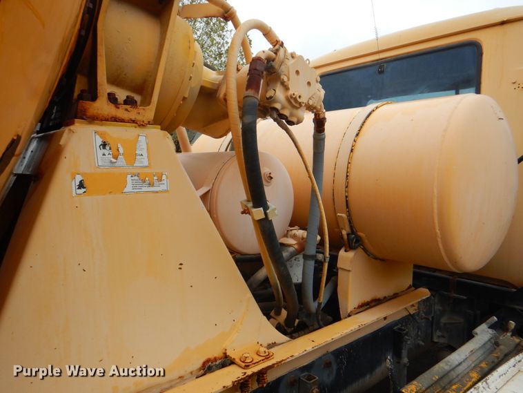 image for item DG1875 1998 Mack RD960S  ready mix truck