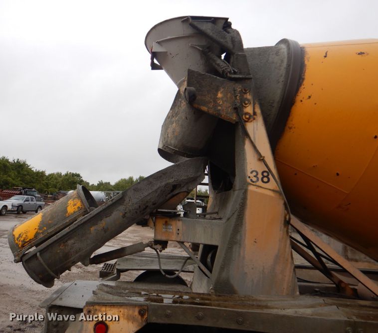 image for item DG1875 1998 Mack RD960S  ready mix truck