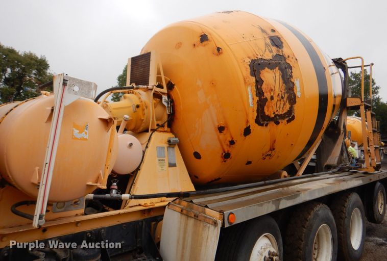 image for item DG1875 1998 Mack RD960S  ready mix truck