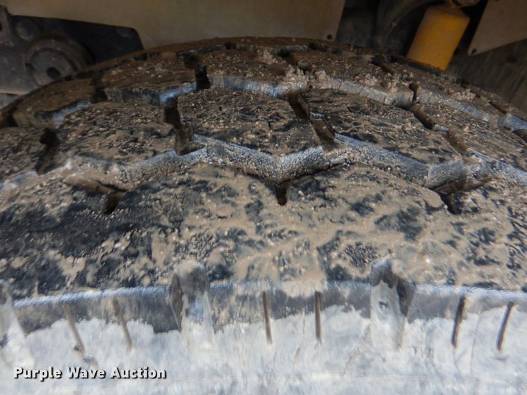 image for item DG1875 1998 Mack RD960S  ready mix truck