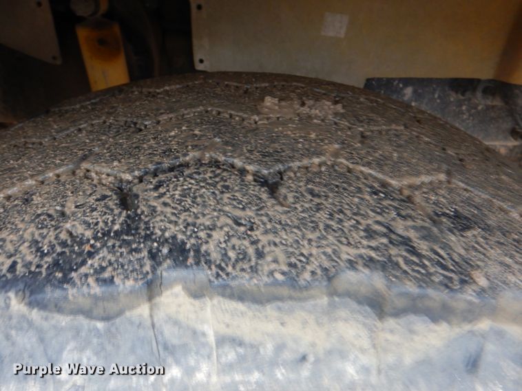 image for item DG1875 1998 Mack RD960S  ready mix truck