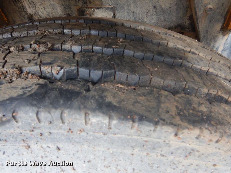 image for item DG1875 1998 Mack RD960S  ready mix truck