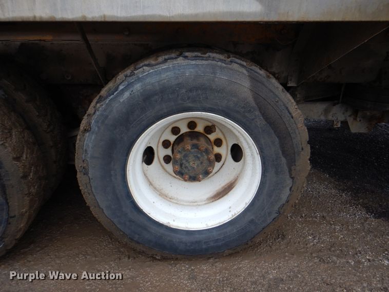 image for item DG1875 1998 Mack RD960S  ready mix truck