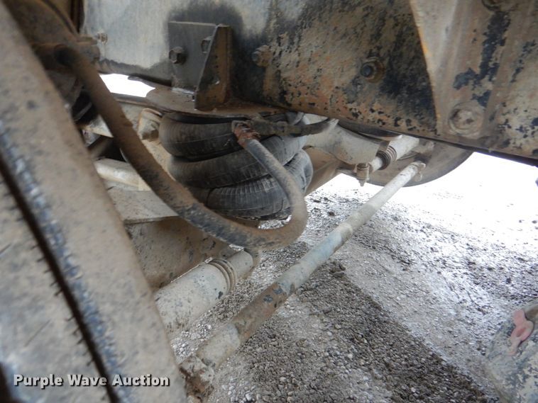 image for item DG1875 1998 Mack RD960S  ready mix truck