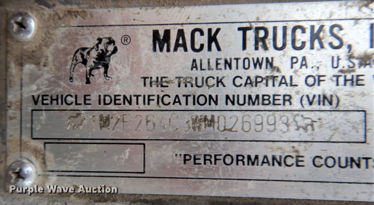 image for item DG1875 1998 Mack RD960S  ready mix truck