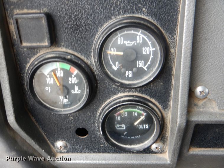 image for item DG1876 1999 Mack RD690S  ready mix truck