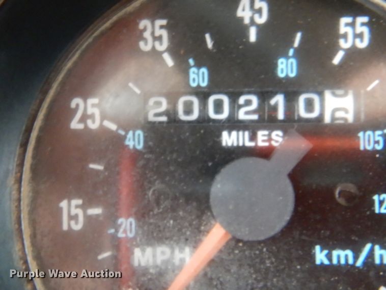 image for item DG1876 1999 Mack RD690S  ready mix truck