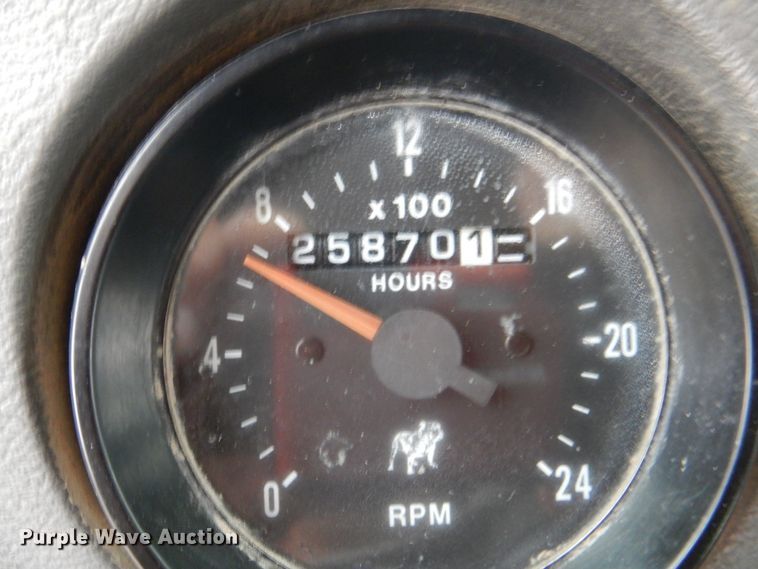 image for item DG1876 1999 Mack RD690S  ready mix truck