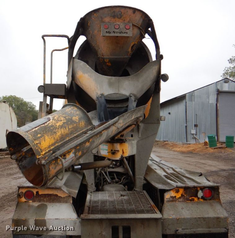 image for item DG1876 1999 Mack RD690S  ready mix truck