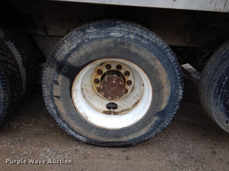 image for item DG1876 1999 Mack RD690S  ready mix truck