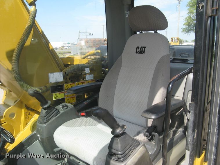 image for item DG5309 2009 Caterpillar 320DL  excavator