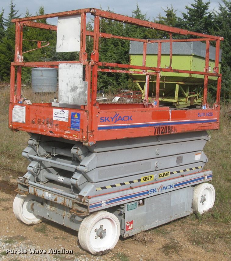 image for item DG5313 Sky Jack SJIII 4626  scissor lift
