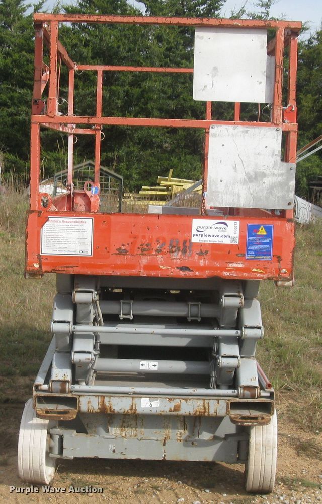 image for item DG5313 Sky Jack SJIII 4626  scissor lift