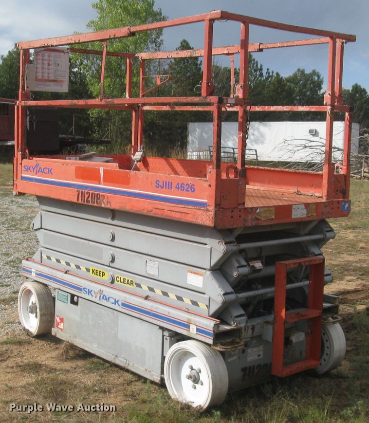 image for item DG5313 Sky Jack SJIII 4626  scissor lift