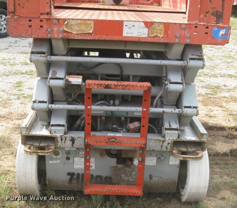 image for item DG5313 Sky Jack SJIII 4626  scissor lift