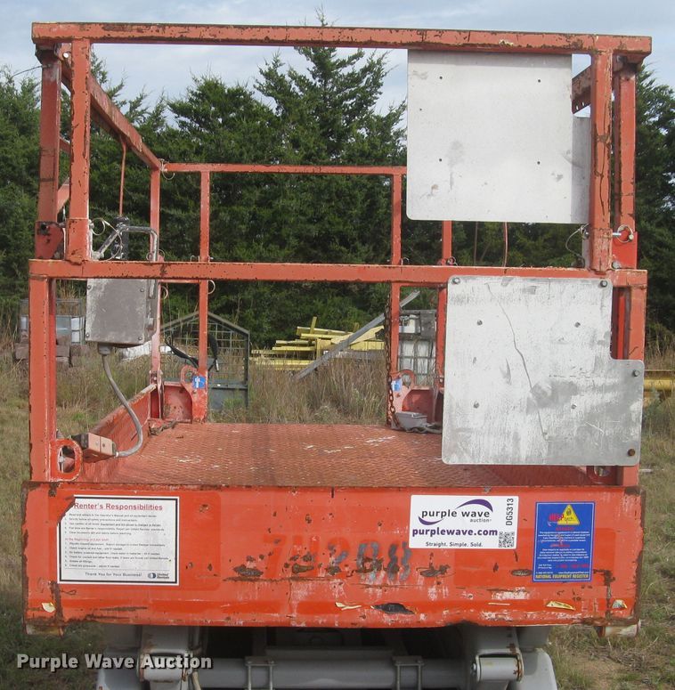 image for item DG5313 Sky Jack SJIII 4626  scissor lift
