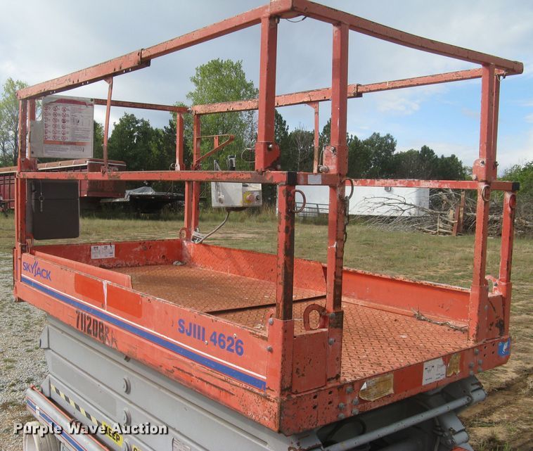 image for item DG5313 Sky Jack SJIII 4626  scissor lift