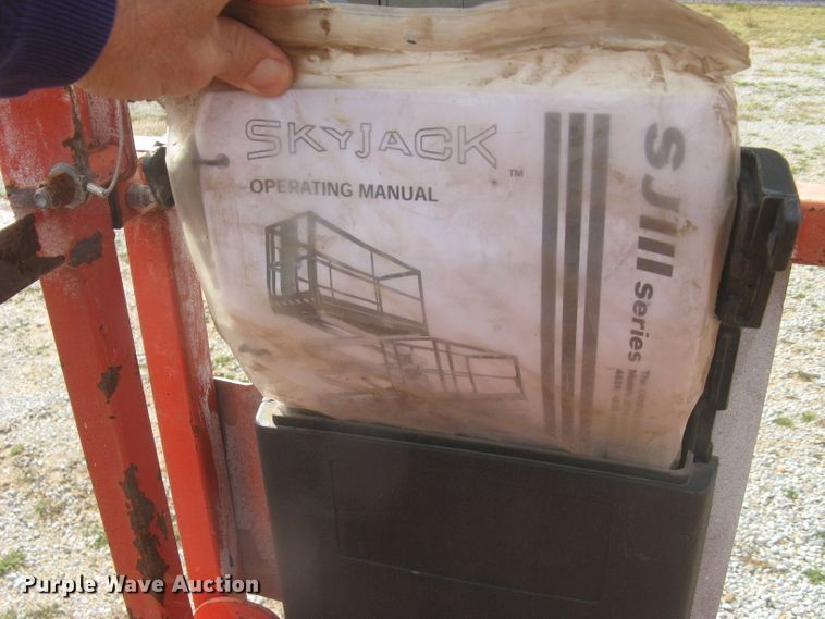 image for item DG5313 Sky Jack SJIII 4626  scissor lift