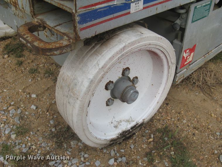 image for item DG5313 Sky Jack SJIII 4626  scissor lift